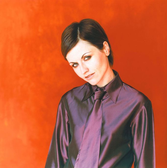 Zpěvačka Dolores O'Riordan.  Nedatováno