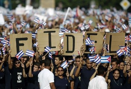 Oslavy na Kubě: bez Fidela, s Fidelem