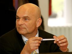 Jiří Janeček oznámil svou rezignaci. Odejít chce na konci srpna.