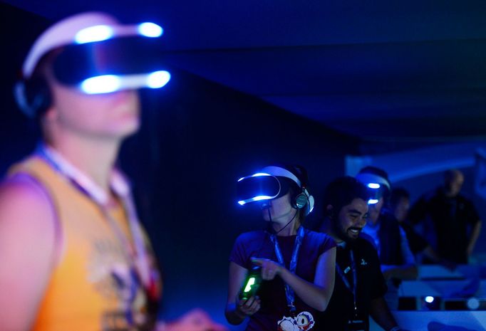 Sony představila na letošní E3 tzv. Project Morpheus umocňující zážitek z virtuální reality.