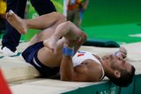 Olympijské hry ale nejsou jen o vítězství. Francouzský gymnasta Samir Ait Said nebude na Rio vzpomínat v dobrém, protože při přeskoku zlomil nohu.