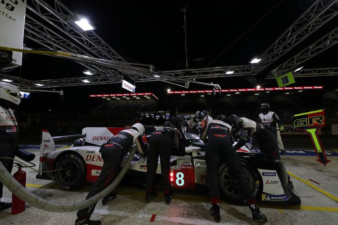 Fernando Alonso ve čtyřiadvacetihodinovce v Le Mans 2019