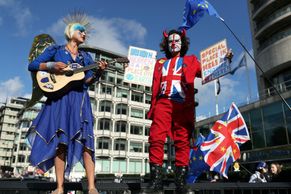 Foto: "Pro brexit plný lží nikdo nehlasoval." Londýnem duněly protesty proti vládě