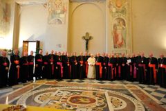 Benedikt XVI. odsoudil sexuální zneužívání dětí kněžími