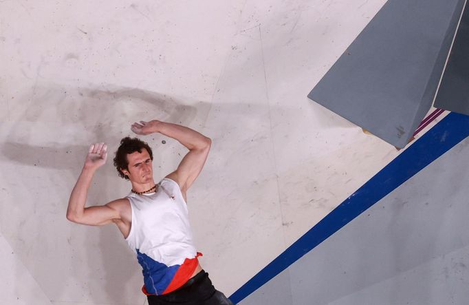 Sportovní lezec Adam Ondra ve finále na OH 2020