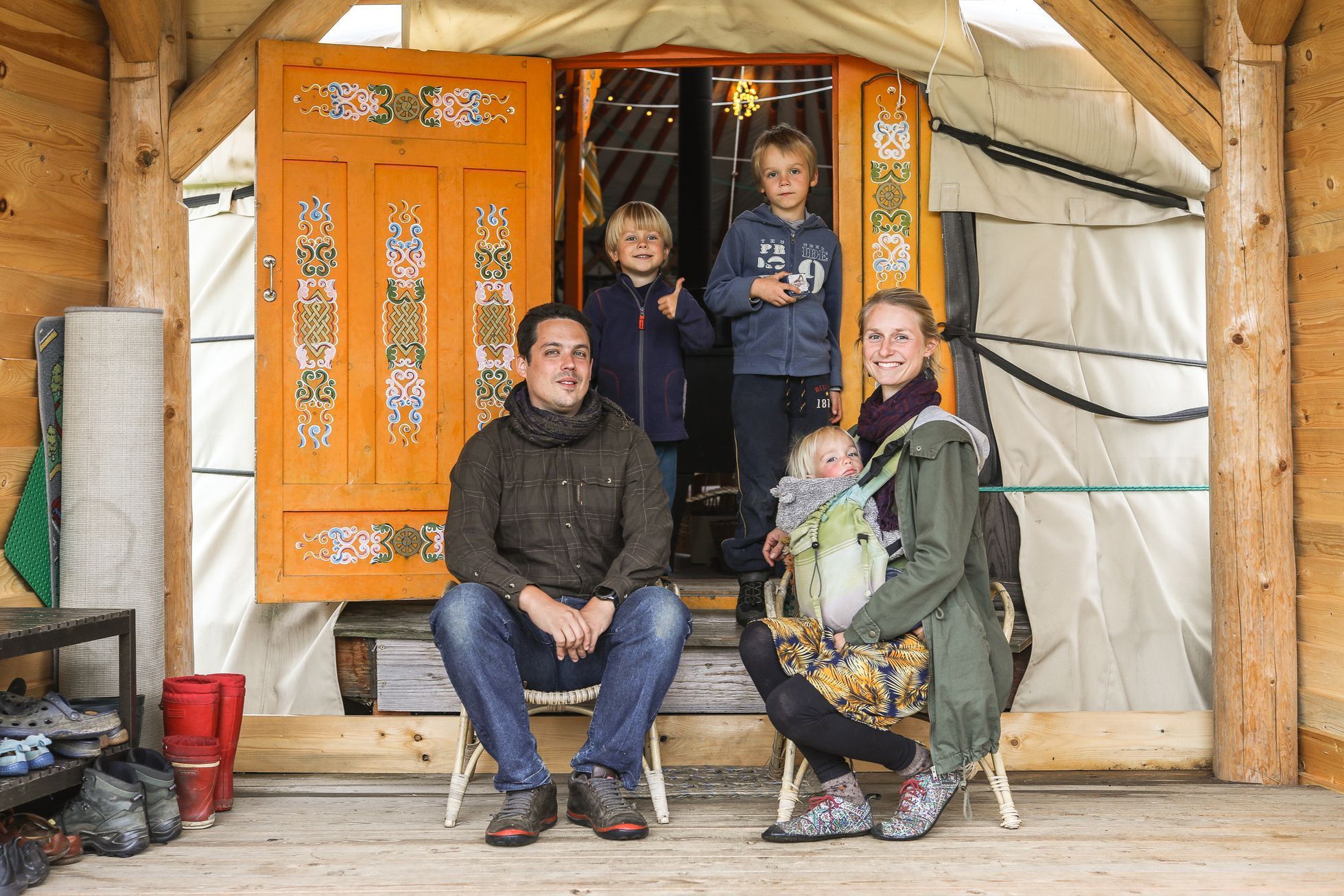 Rodina žijící v jurtě - Kryštof a Šárka Herrmannovi, Soběšín