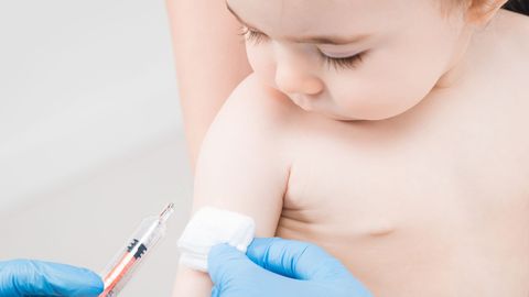 Epidemie spalniček? Očkování nás nespasí, stát by měl naslouchat potřebám rodičů, tvrdí Suchánková