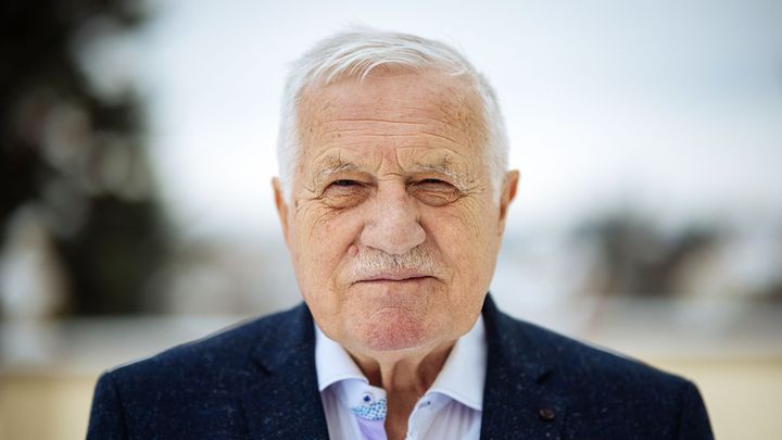 Klausův institut podpořil nový sponzor, statisíce poslala firma bývalého z šéfů Novy