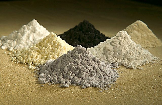 Oxidy kovů vzácných zemin