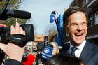 Živě: Nizozemský premiér Rutte porazil radikála Wilderse. Dnešek je svátkem demokracie, prohlásil