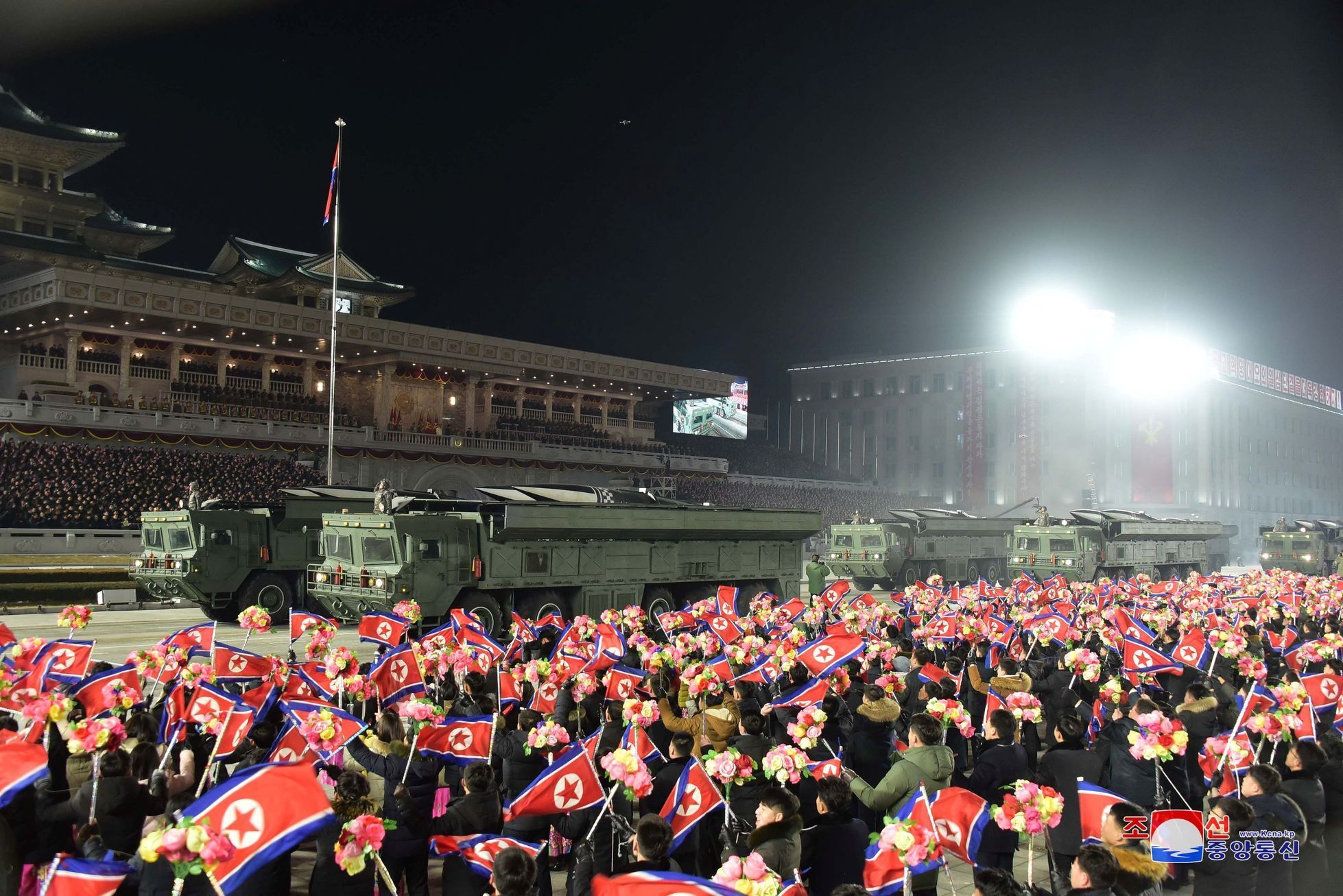 kldr severní korea vojenská přehlídka