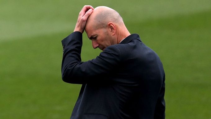 Zinédine Zidane už není koučem Realu Madrid