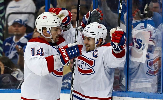 Tomáš Plekanec a Brian Gionta slaví gól