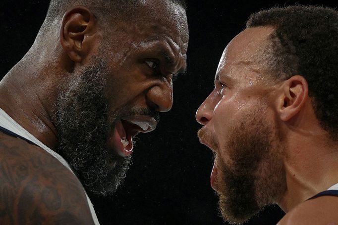 Paris 2024 Olympics - Basketball - Men's Semifinal - United States vs Serbia - Bercy Arena, Paris, France - August 08, 2024. Lebron James of United States and Stephen Cur