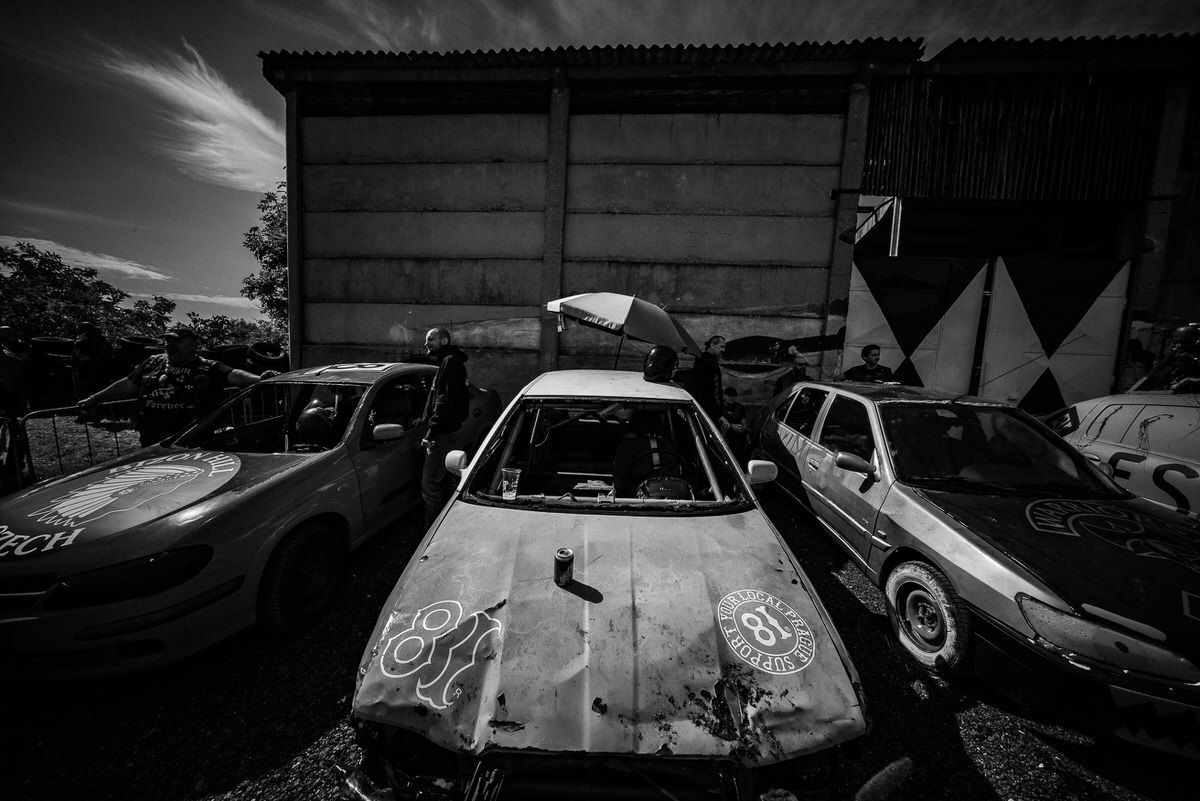 Kevin Ton: Crash Cars (fotoesej)