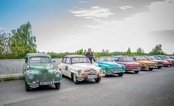 Auta týmu Škoda Classic z muzea automobilky.