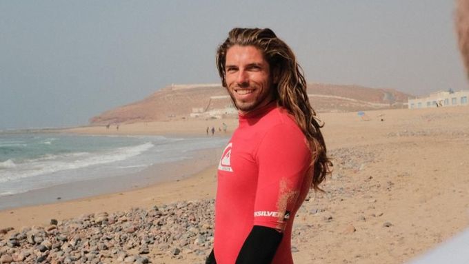 Slovák na Salaši v Maroku učí surfovat. Hostům uvaří i halušky a velbloudí guláš