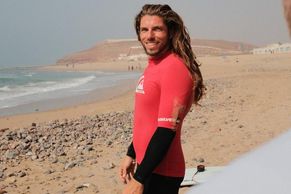 Slovák na Salaši v Maroku učí surfovat. Hostům uvaří i halušky a velbloudí guláš