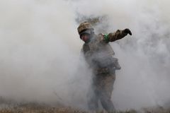 Ukrajinci rozsah pohromy tají. Rusko tvrdě útočí na jednu z jejich největších slabin