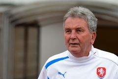 Zemřel fotbalový trenér Josef Pešice. Získal titul pod Masopustem a byl u tažení Slavie Evropou