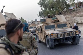 Obrazem: Novinář nafotil, jak vypadá zátah proti Tálibánu. Sám při tom zemřel