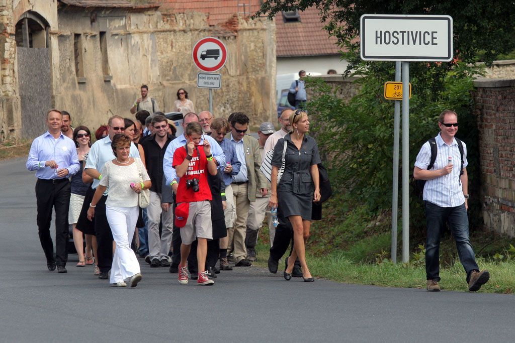 TOP a Starostové v Hostivici zahájili kampaň