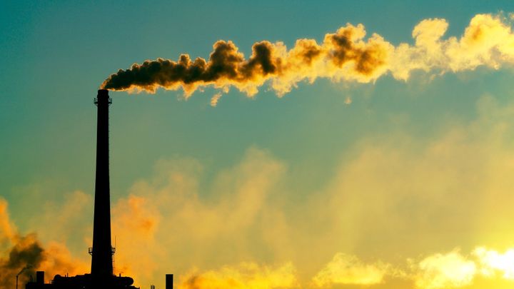 Nízké cíle i zaostávání v obnovitelných zdrojích. Jak Česko plní klimatické závazky