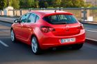 Nový Opel Astra svými liniemi navazuje na úspěšnou insignii