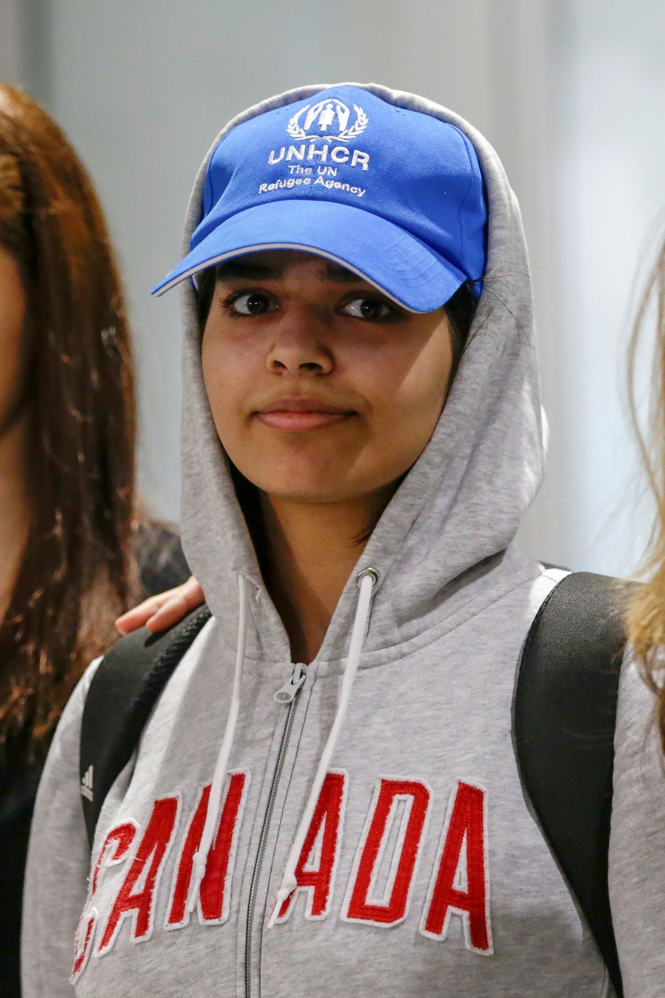 Osmnáctiletá Rahaf Kunúnová přiletěla do Kanady, kde získala azyl.