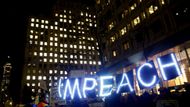 Demonstrace v Seattlu namířené proti Donaldu Trumpovi a podporující impeachment.