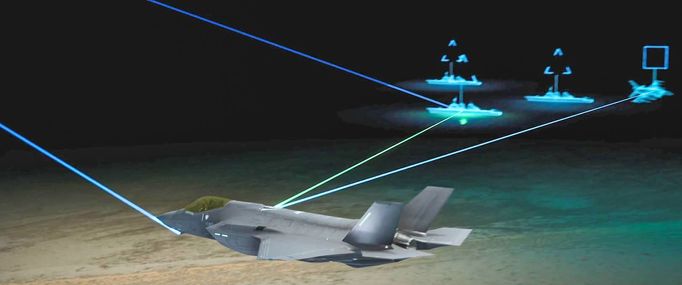 Americký stíhací letoun F-35 Lightning II. Vizualizace jeho technologických možností při monitoringu bitevního pole. na archivním snímku.