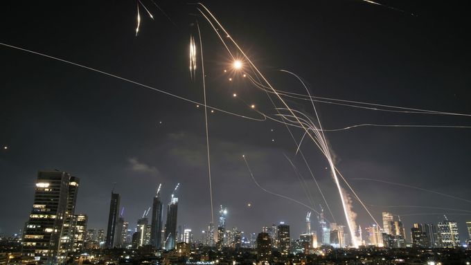 Na Tel Aviv mířily íránské rakety