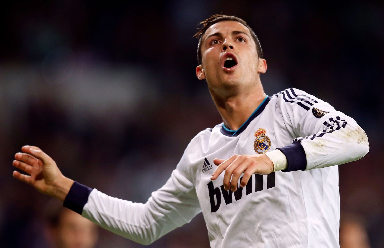 Portugalský fotbalista Cristiano Ronaldo z Realu Madrid slaví gól v utkání La Ligy 2012/13 s Deportivem La Coruňa.