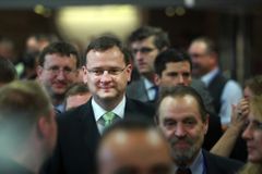 Nečas chce do rozpočtu 18 miliard ze státních podniků