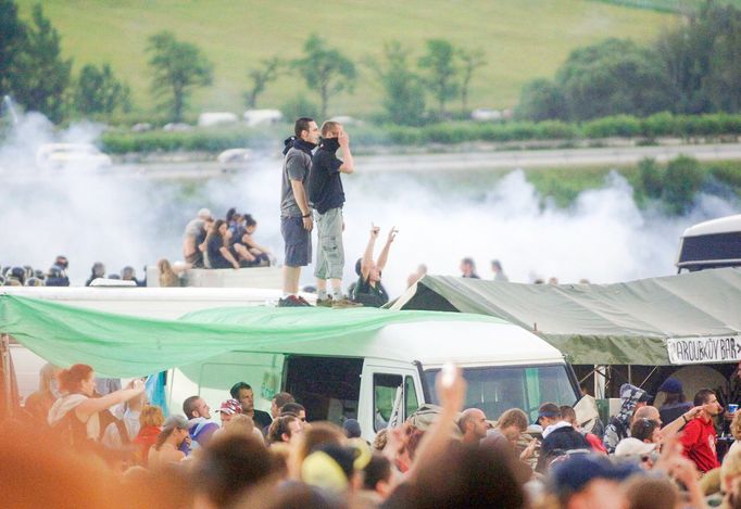 CzechTek 2005 byla legendární technoparty u Mlýnce, kterou ukončil kontroverzní policejní zásah. Ten vyvolal širokou veřejnou a politickou reakci.