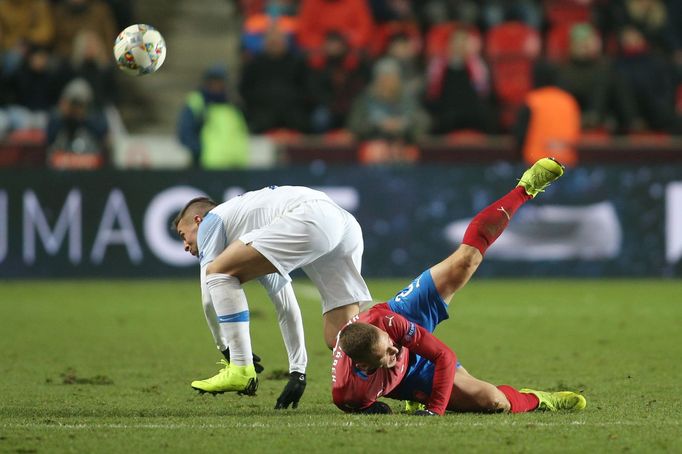 Pavel Kadeřábek v zápase Ligy národů Česko - Slovensko.