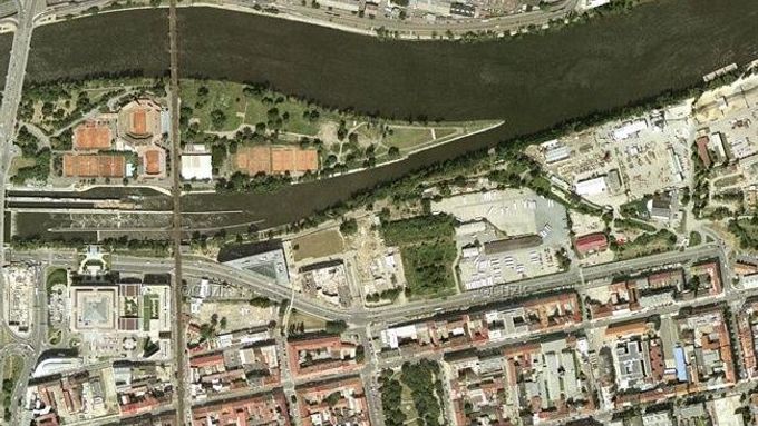 Letecký pohled na oblast Rohanského ostrova v Praze dnes.