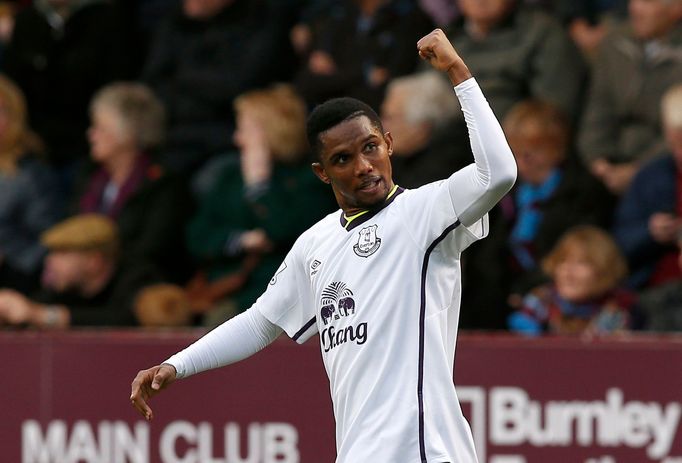 Samuel Eto´o se raduje z gólu Evertonu