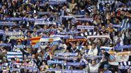 Fabnoušci Espanyolu při finále Poháru UEFE na glasgowském Hampden Park Stadium.