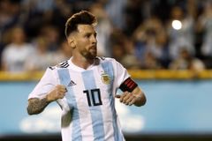 Nejdivnější gól v argentinském dresu. Messi načal Uruguay bizarní trefou