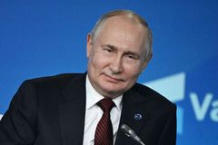 Putin odhalil “pravou” verzi Prigožinovy smrti. Neprůstřelné, smějí se lidé na sítích