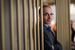Filozof Harari vyhověl ruským cenzorům. Místo Putina kritizuje Trumpa