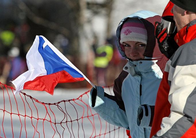 Do lyžařského areálu ve Vesci si v mrazivém počasí našlo dle organizátorů cestu 4200 diváků.