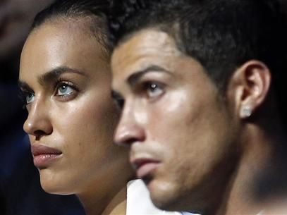 Cristiano Ronaldo a jeho přítelkyně Irina Shayk (el clásico)