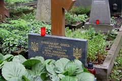 Básníka Olese exhumovaného na Olšanech převezou do Kyjeva. Ostatky může Ukrajina převzít tento týden