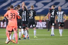 Potápějící se budějovické Dynamo znovu vlastní Koubek. V klubu chystá čistku