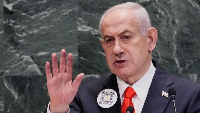 Izraelský premiér Benjamin Netanjahu při projevu na 80. Valném shromáždění OSN.
