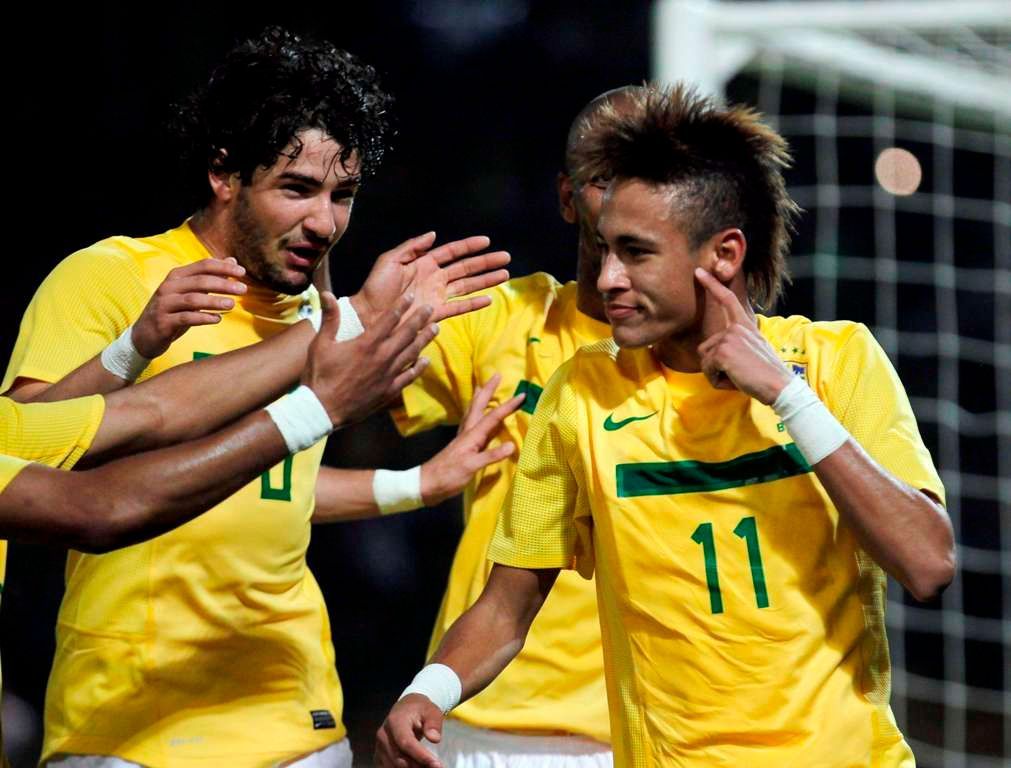Fotbalisté Brazílie (Pato, Neymar)