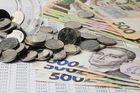 Rodí se řešení, jak uprchlíkům férově měnit hřivny. Českým bankám však odvaha chybí