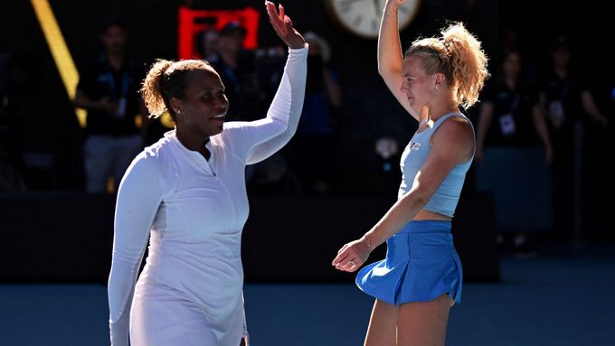 Podívejte se na sestřih zápasu Kateřiny Siniakové a Taylor Townsendové v Indian Wells.